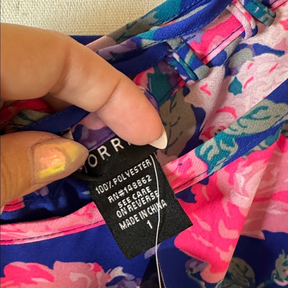 NWT Torrid Blue Floral Tank Blouse Top BRIGHT Sz 1X - Picture 4 of 4